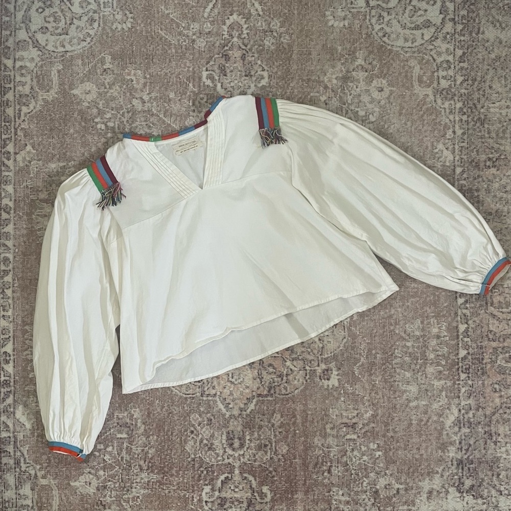 Urban Outfitters white cropped blouse